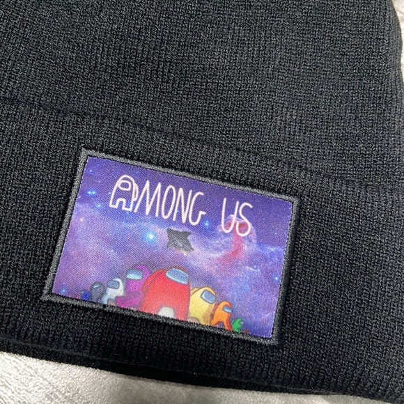 Bundle of 2 hats & brand new 4 pack of face masks - Picture 4 of 8